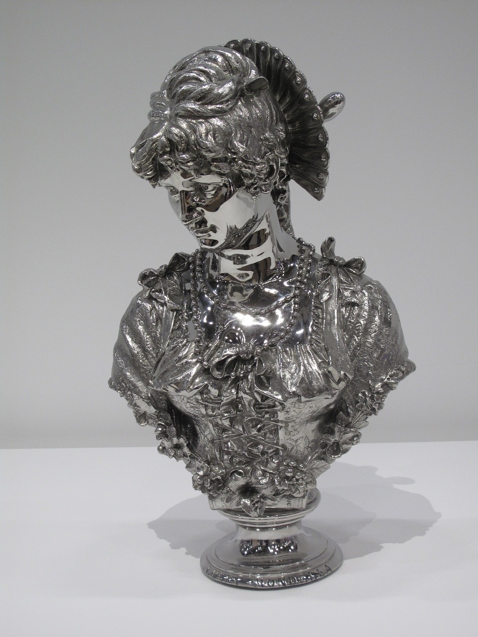 郭德綱最新作品，傳統(tǒng)與現(xiàn)代交融的藝術(shù)瑰寶亮相舞臺！