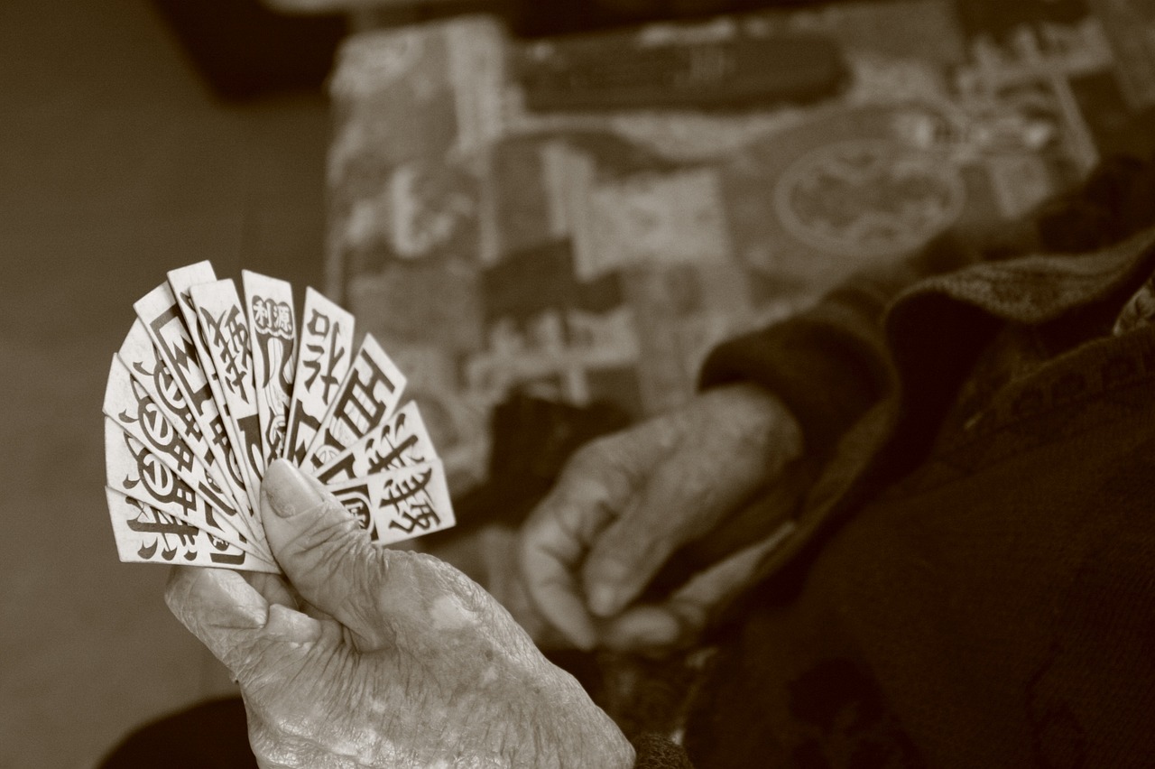 最新香港電影，創(chuàng)新與傳統(tǒng)的完美交融