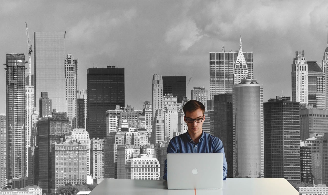 絲綢上市公司的歷史、現(xiàn)狀與未來(lái)展望，行業(yè)深度解析