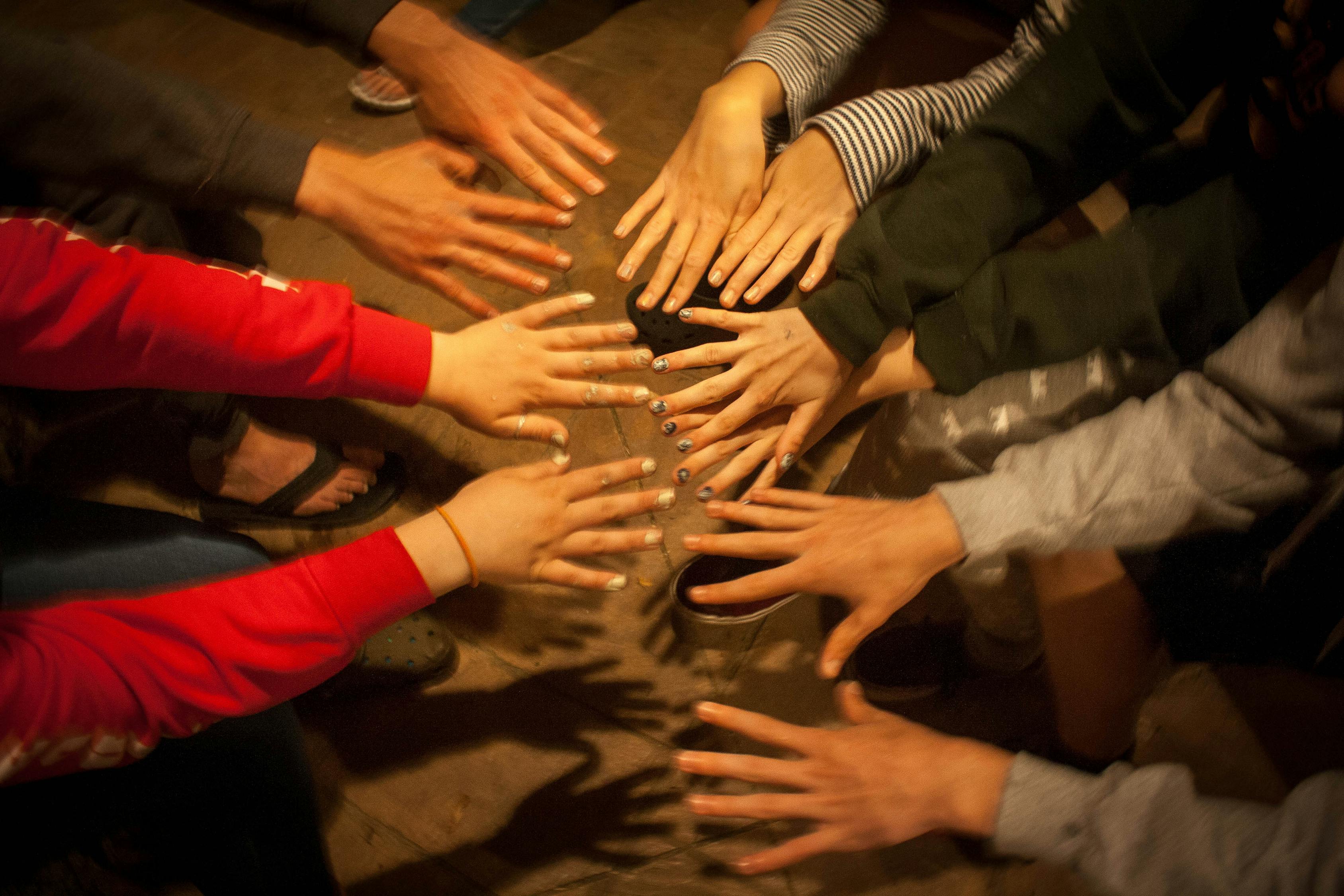 EXO最新團(tuán)綜公開(kāi),熱血青春的音樂(lè)旅程之旅