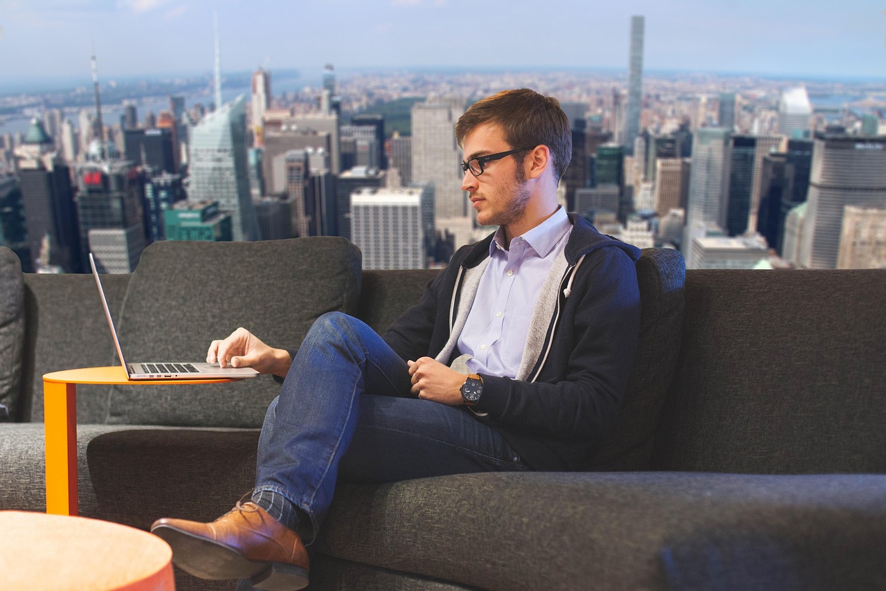 樂嘉跨界多元發(fā)展,最新近況報道揭秘其多元展現(xiàn)之路