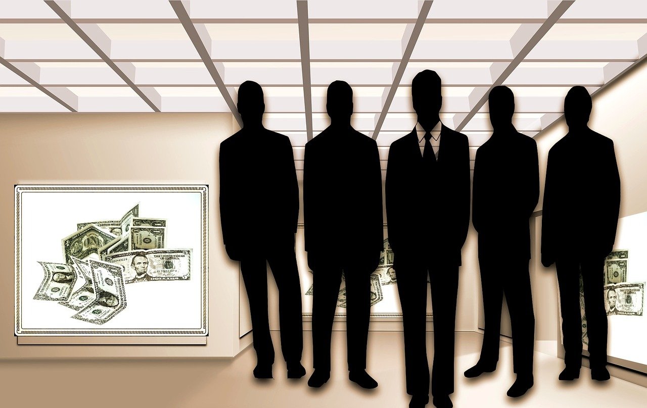 股票與基金投資理念與操作策略差異深度解析，區(qū)別與探討