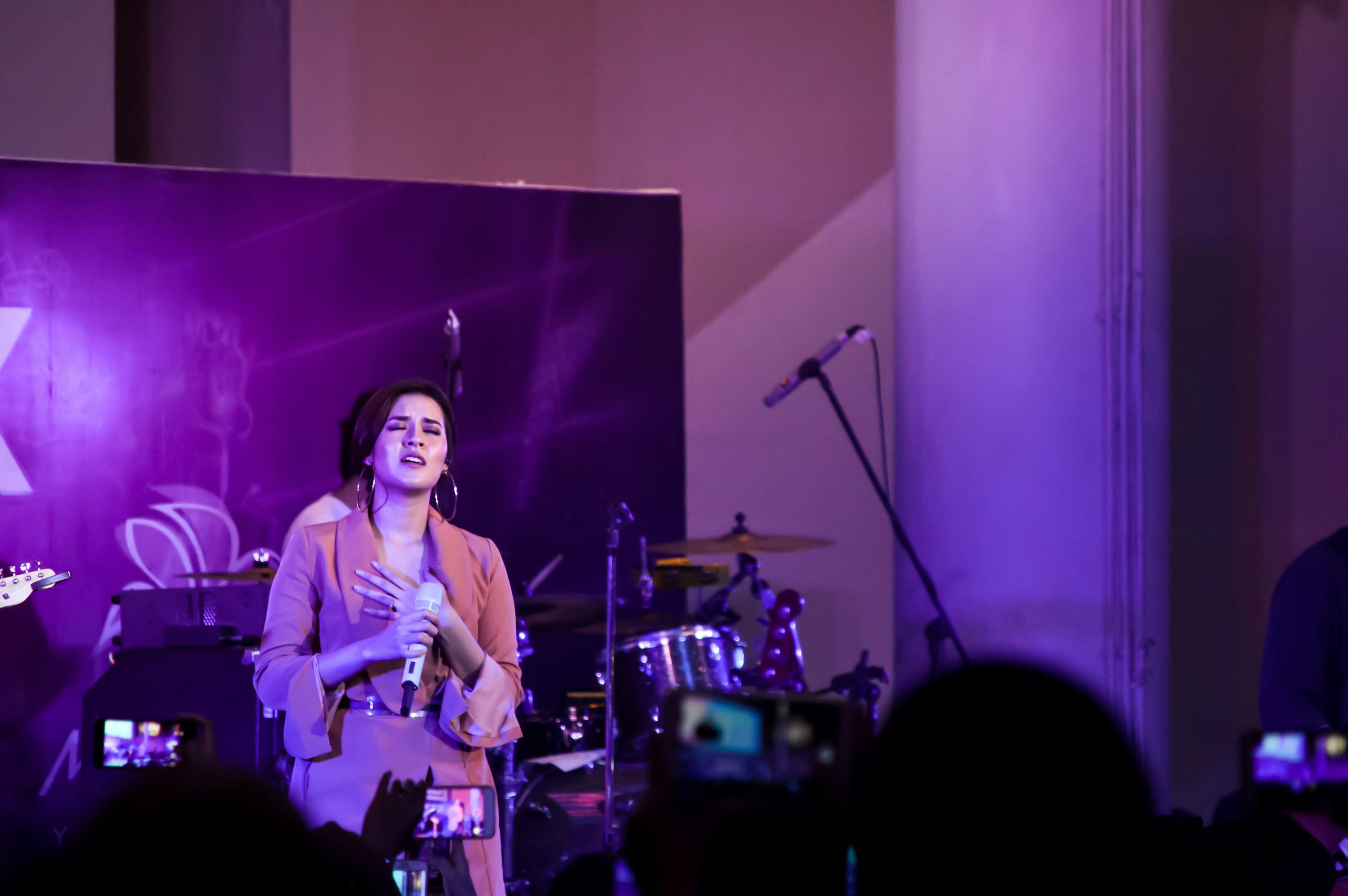 孫露最新單曲發(fā)布,情感共鳴的音樂新篇章