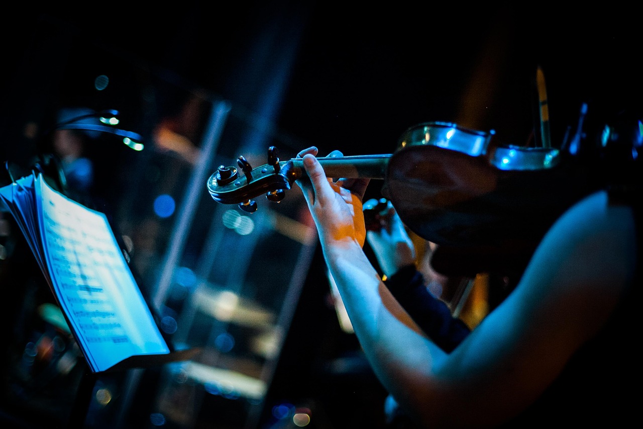 全球足球賽事火熱揭幕，激動(dòng)人心的比賽時(shí)刻來臨！