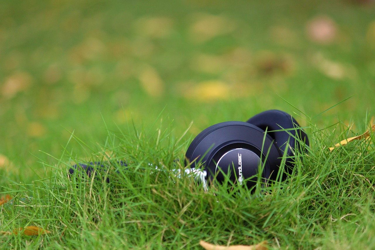 黑廣播的最新動態(tài)及其社會影響概述