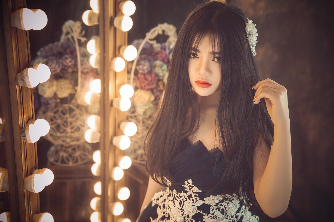 鐘琪演員，熒屏上的璀璨之星