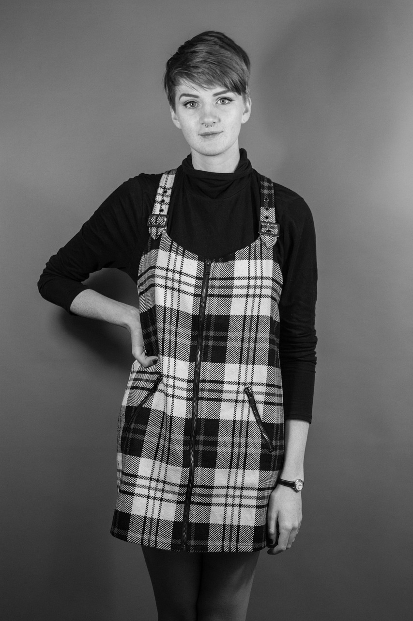 吳亦凡最新寫真引領(lǐng)時尚潮流,魅力無限曝光!