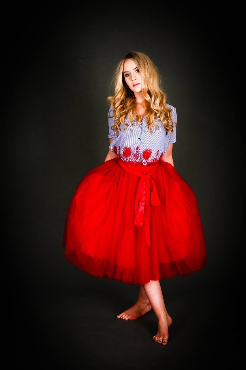 時(shí)尚女裝套裝的魅力與流行趨勢(shì)