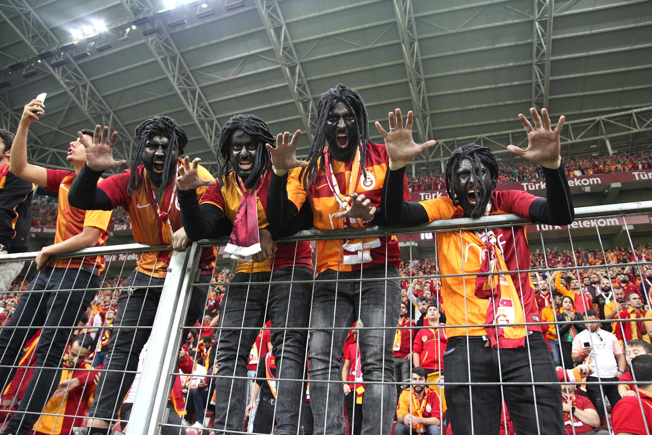 足球比賽助威，激情與支持的完美融合時刻！