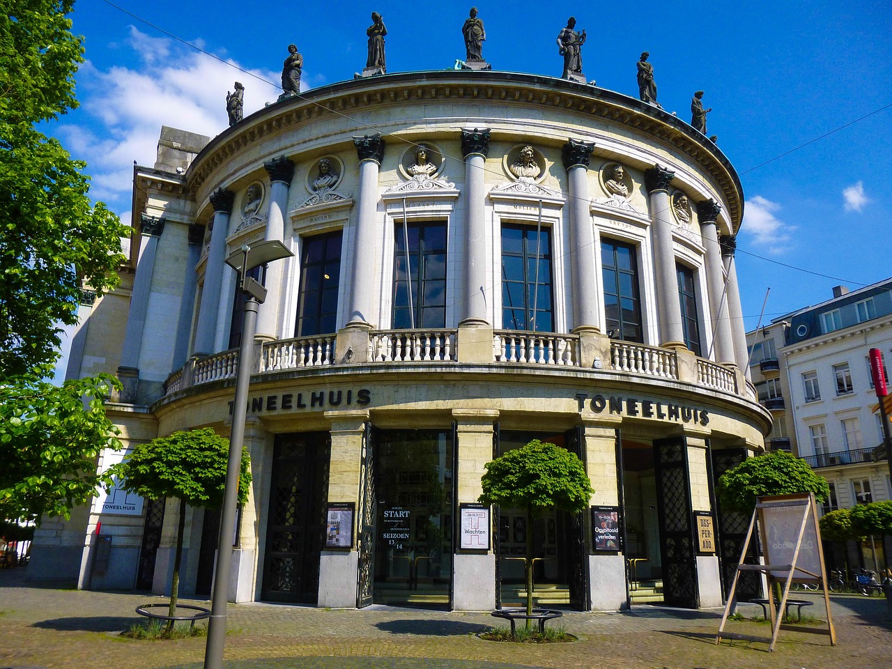 全球抗擊新冠疫情的最新進(jìn)展與挑戰(zhàn)，最新肺炎動(dòng)態(tài)概覽