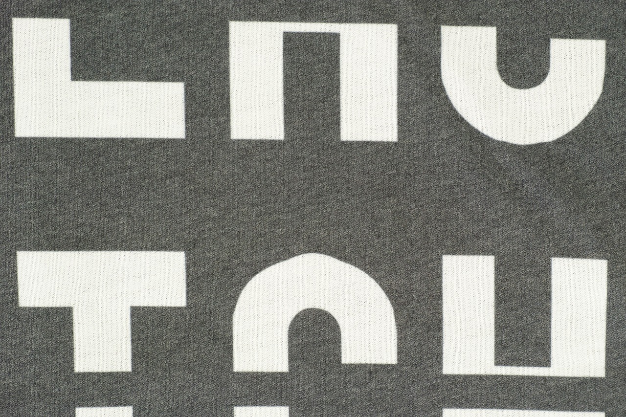 斑馬新品上市，引領(lǐng)時(shí)尚潮流的新選擇，不容錯(cuò)過(guò)的時(shí)尚之選！