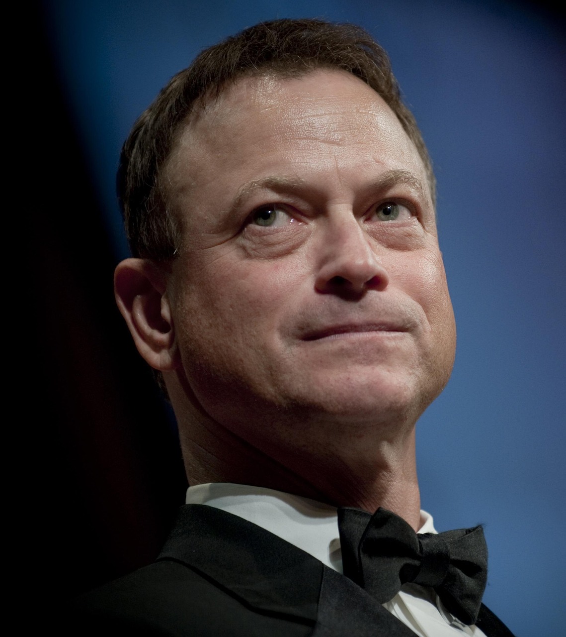 李建新演員，演藝之路的閃耀之星