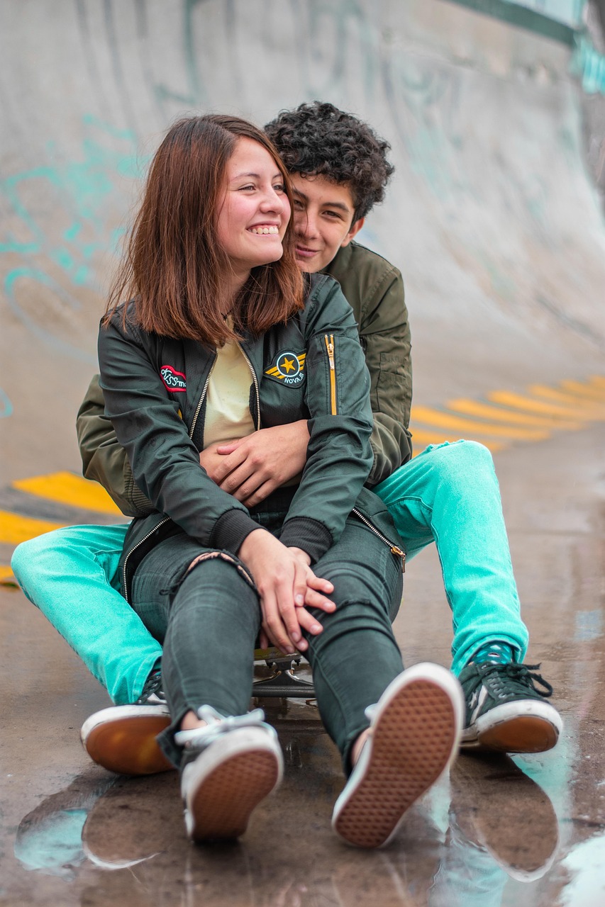 最新情侶劇，探索愛(ài)情的新領(lǐng)域，感受甜蜜浪漫的情感之旅