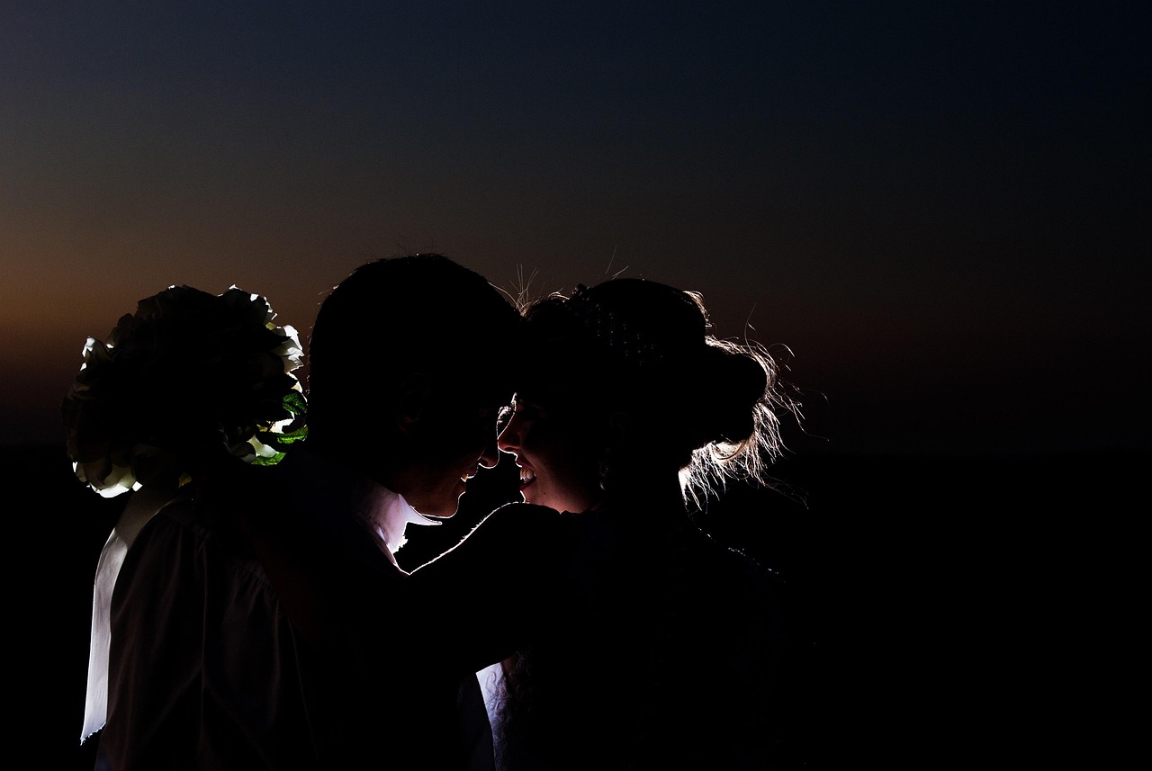 愛(ài)在離別時(shí)演員詮釋離別深情與真摯情感