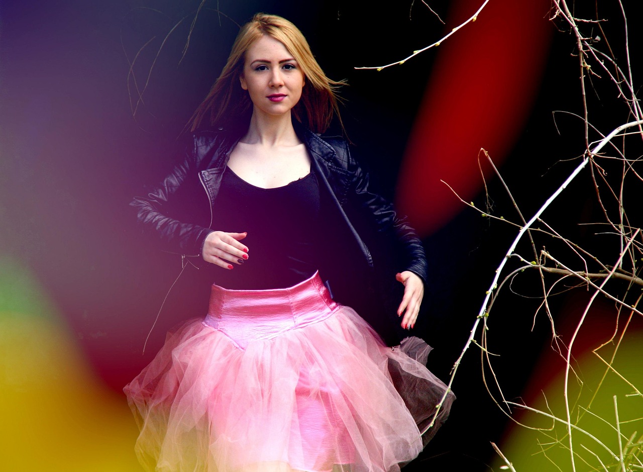 胡姓女演員,熒屏上的璀璨明星之光