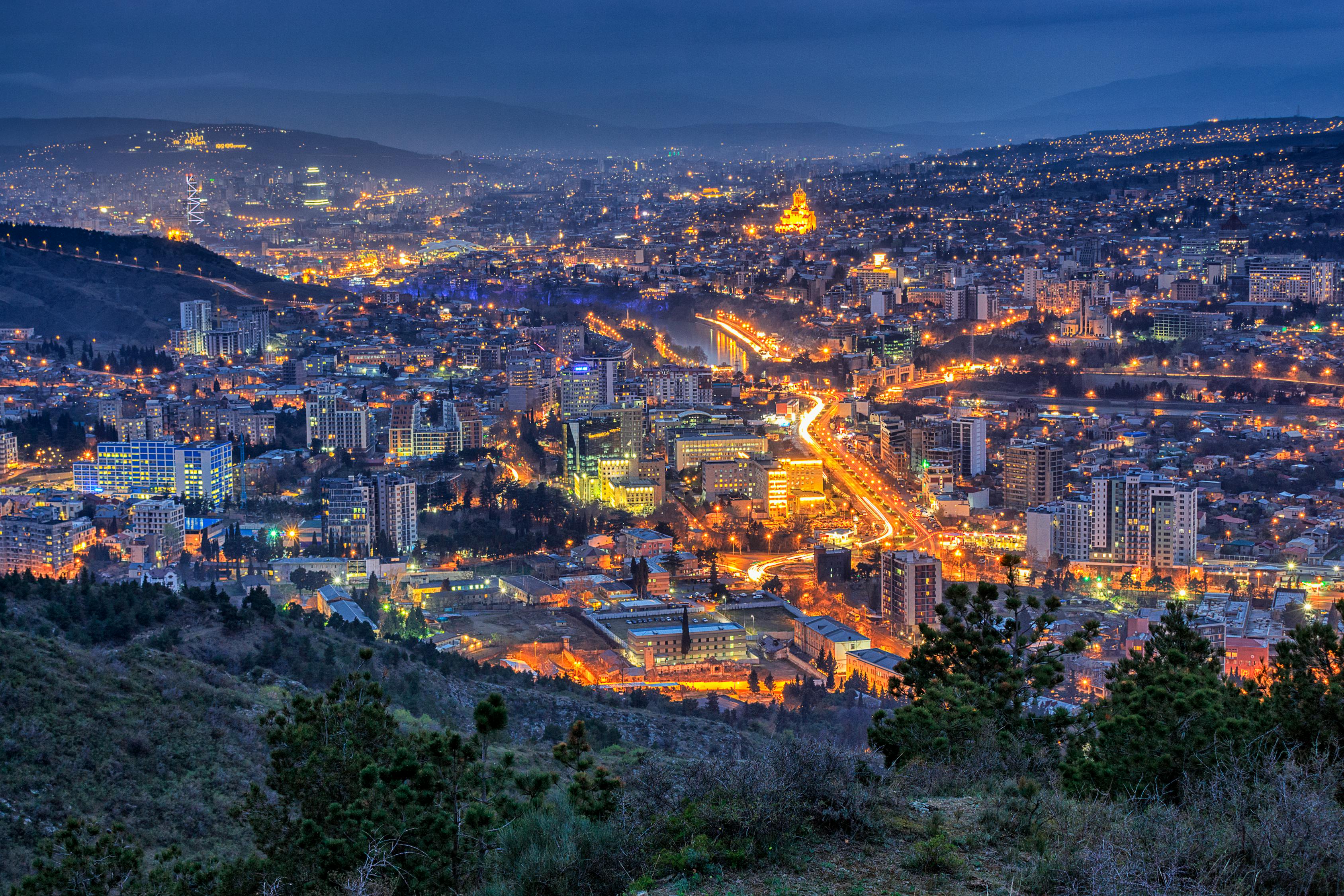 桂平航拍新風(fēng)采，俯瞰壯麗景色與千年文化