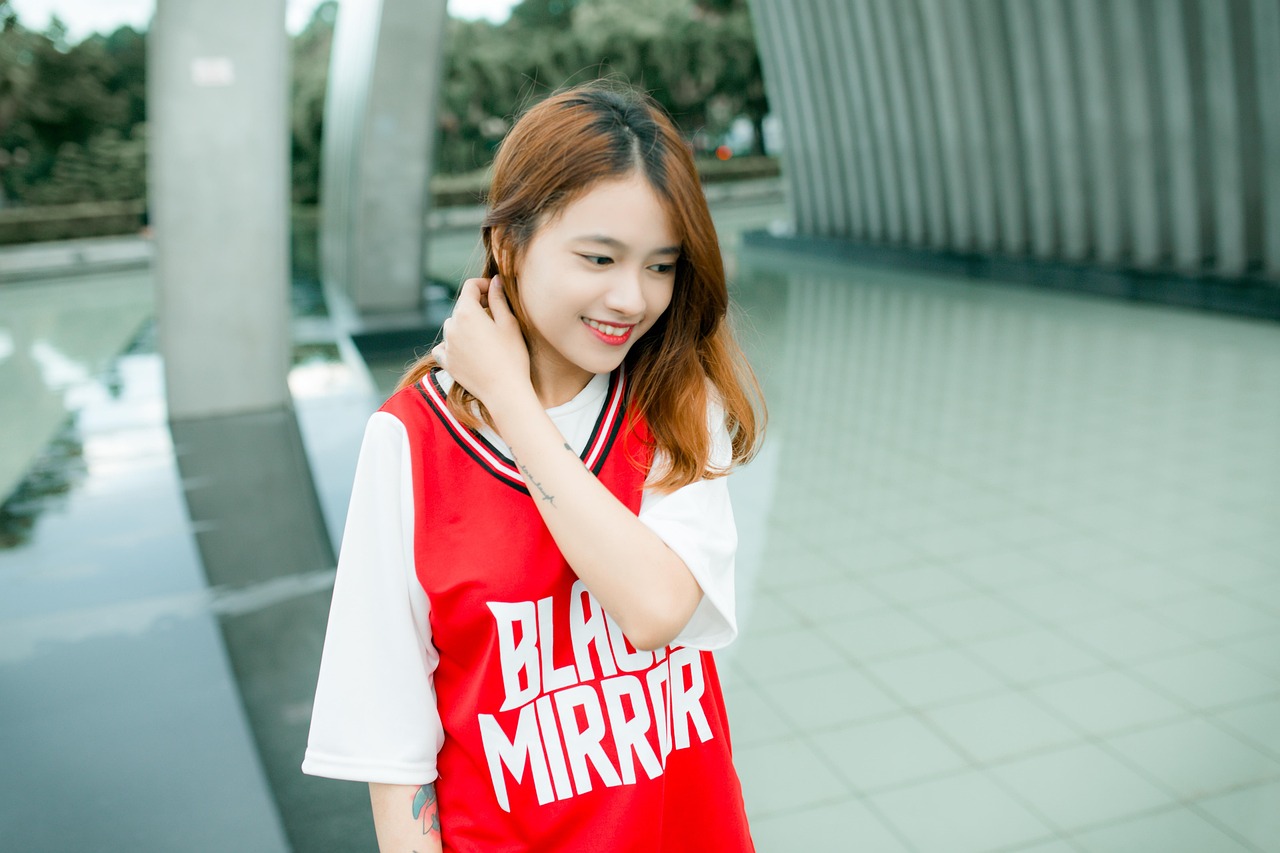 『獨特魅力瞬間，最新搞笑女生頭像個性版大放送』