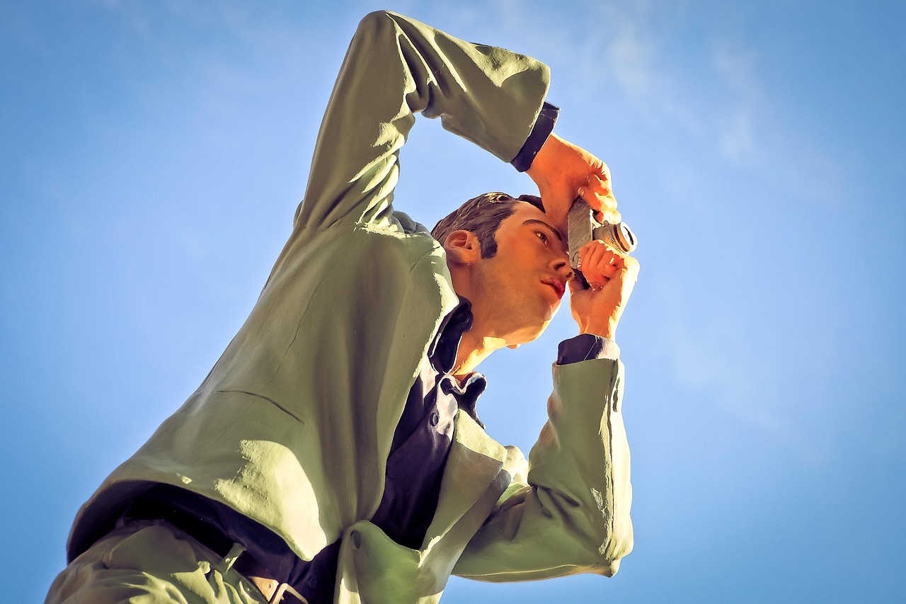 李伯清最新散打評(píng)書,傳統(tǒng)藝術(shù)的現(xiàn)代演繹風(fēng)采