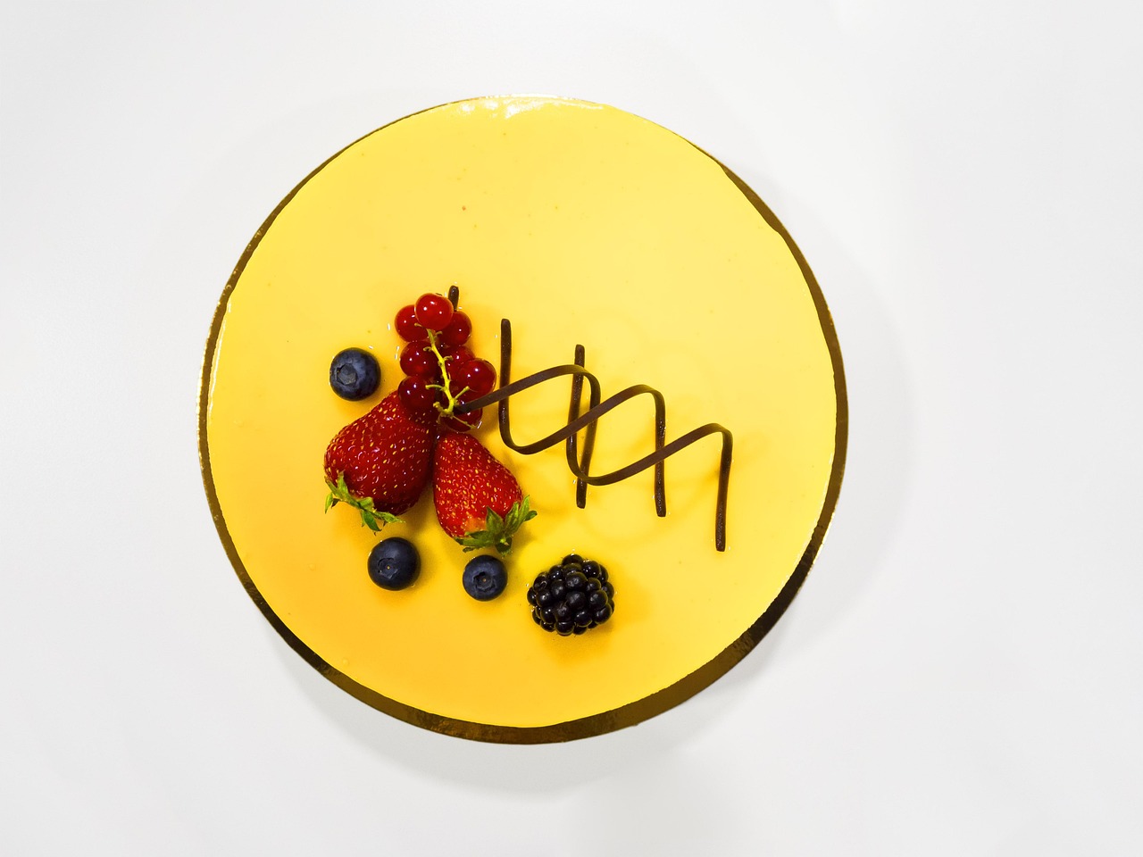 時尚新品蛋糕，引領(lǐng)甜品潮流的時尚風尚標