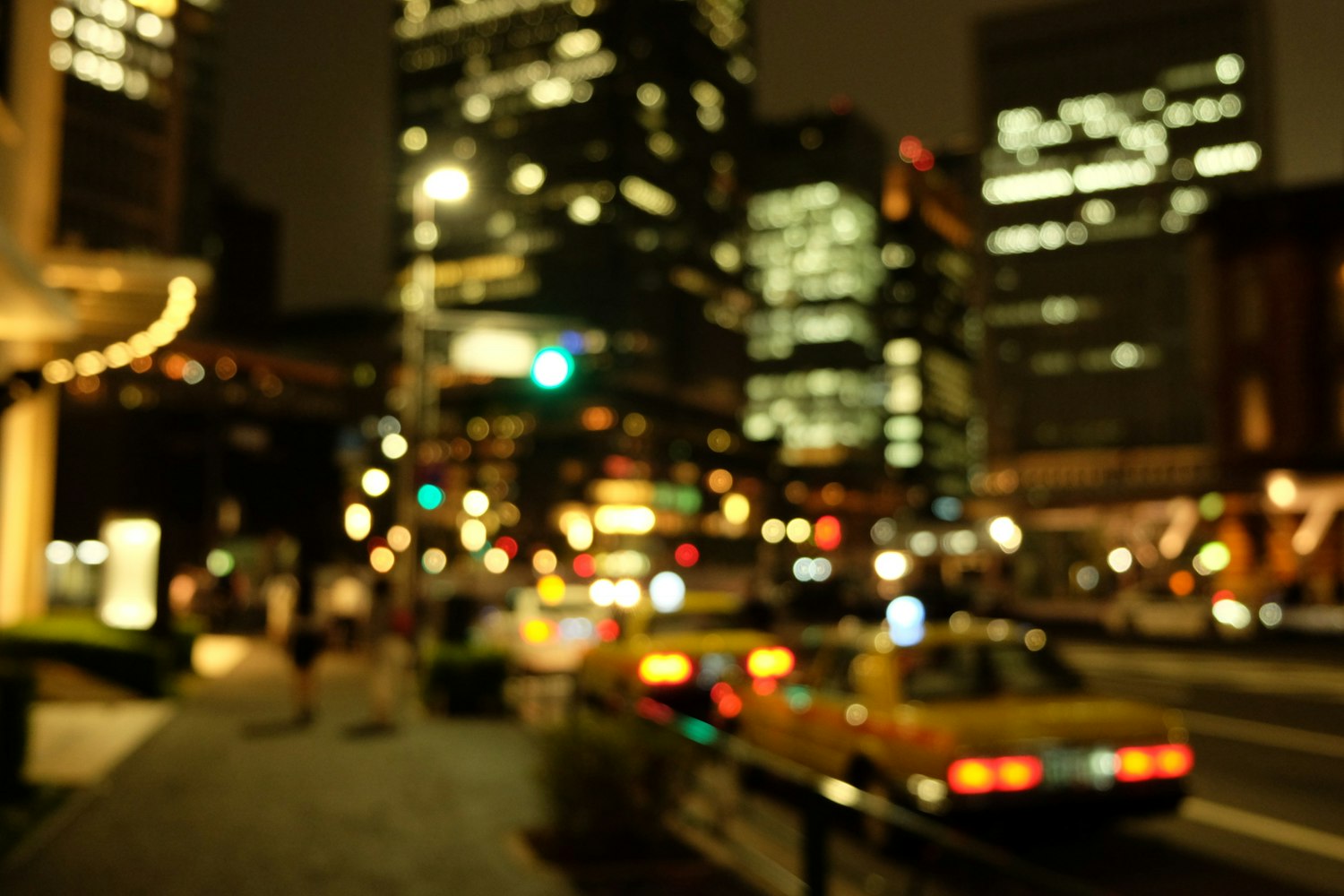 都市超級保鏢新篇，英雄崛起之路