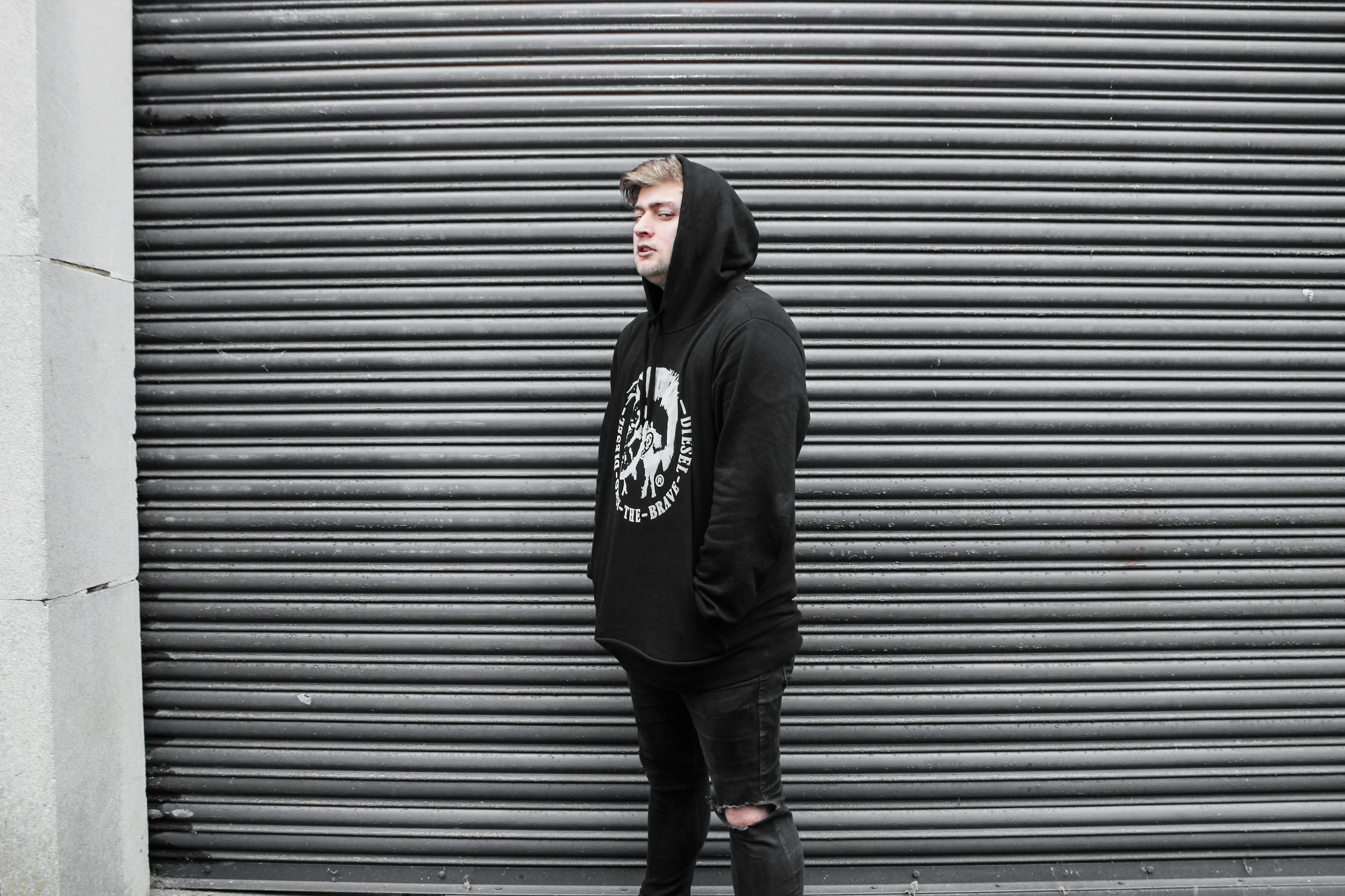 最新時尚街拍風(fēng)采，潮流前沿的獨特韻味展示