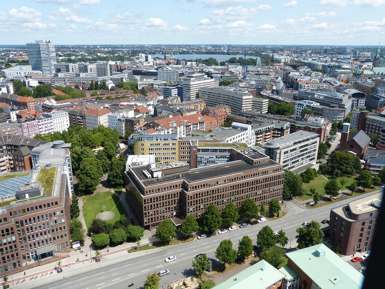 武漢最新開(kāi)盤(pán)住宅項(xiàng)目繁榮景象與未來(lái)展望