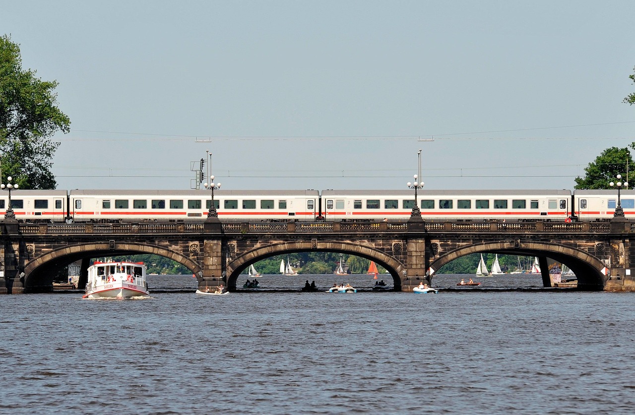 漢巴南鐵路進(jìn)展順利，助力區(qū)域經(jīng)濟(jì)發(fā)展最新消息