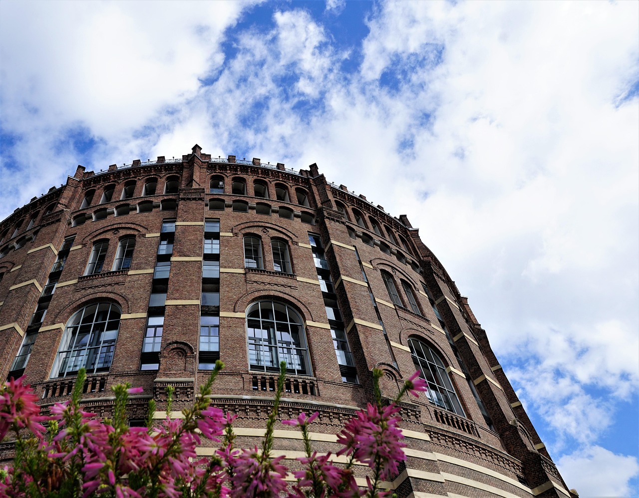 酒店新動態(tài)，引領(lǐng)行業(yè)變革的創(chuàng)新力量揭秘