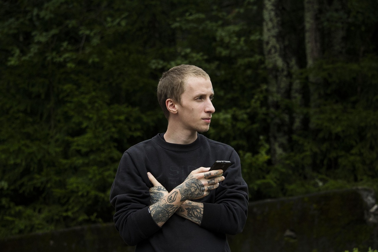 動漫冷酷男生頭像背后的魅力故事探究