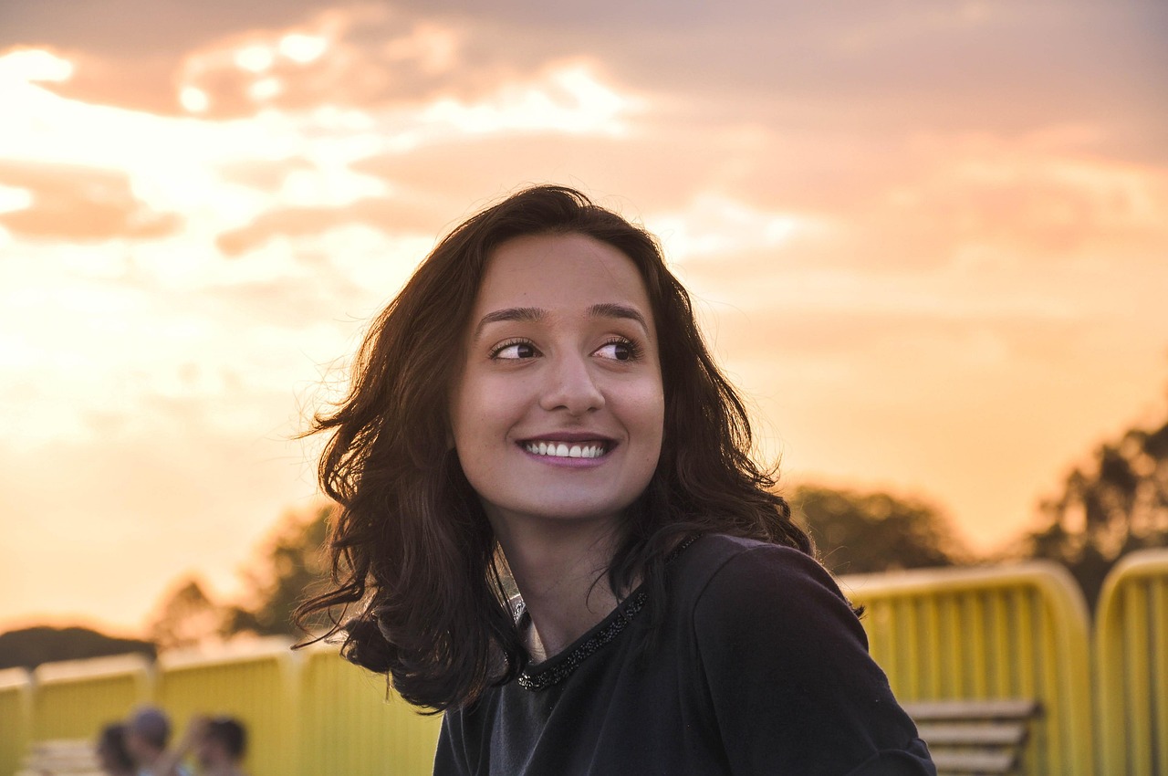 張?zhí)鞇壑餮蓦娨晞。菁寂c角色的無縫融合精彩呈現(xiàn)