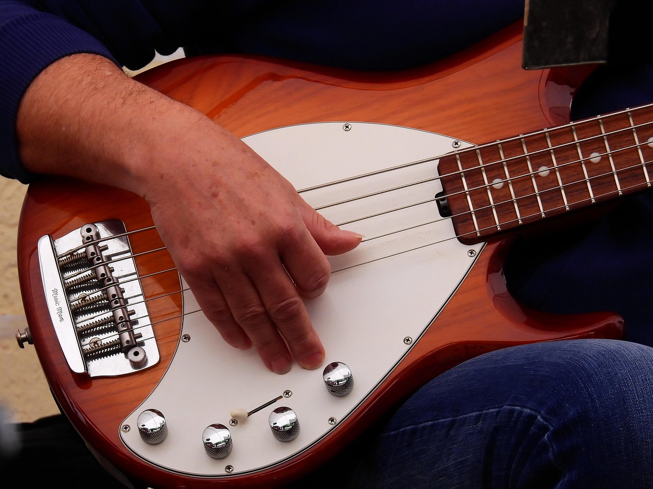 國內(nèi)吉他大賽,激情與技藝的巔峰對決