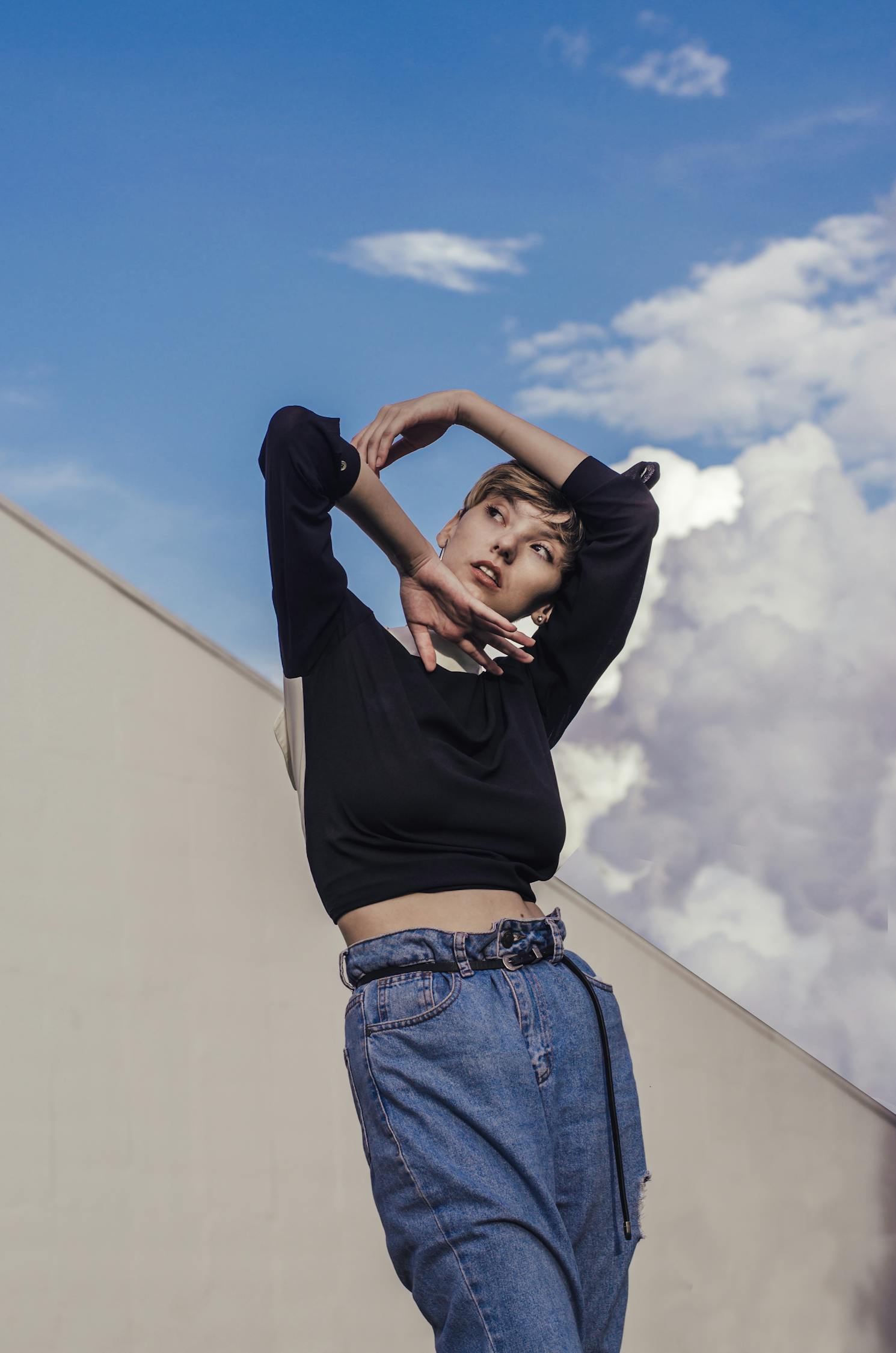 胖丫近照，蛻變中的自信之美