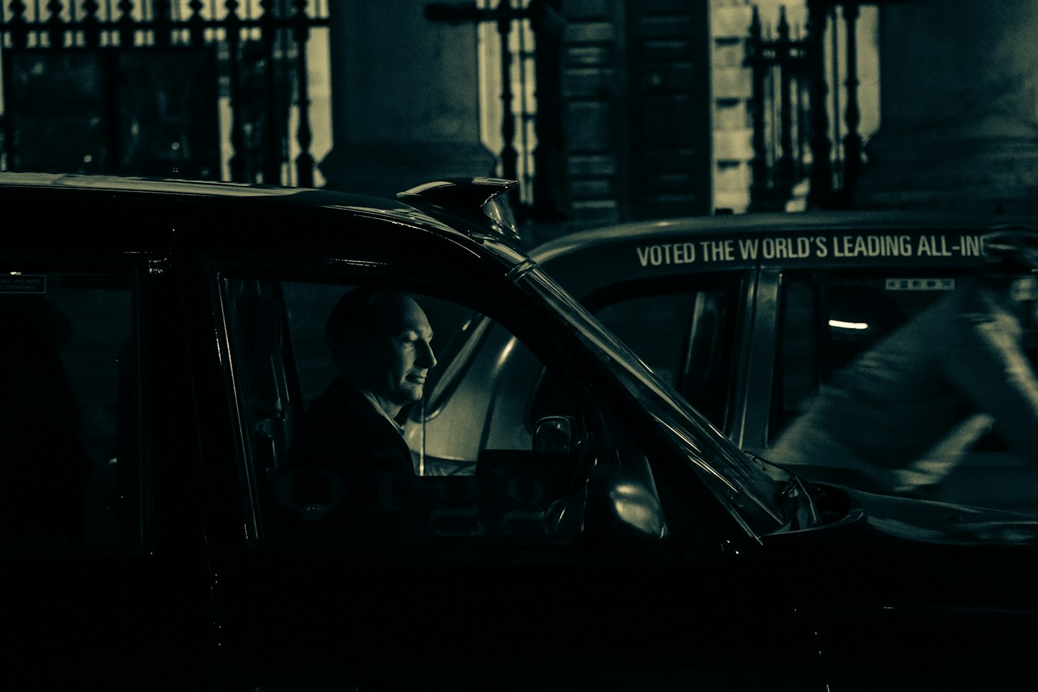 動漫親嘴情侶頭像，情感表達的新潮流選擇