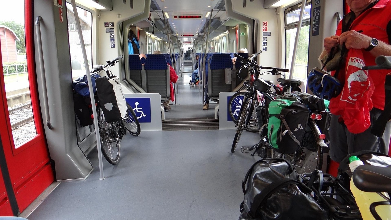 鐵路建設(shè)最新動態(tài)，推動區(qū)域經(jīng)濟發(fā)展與交通一體化新進程