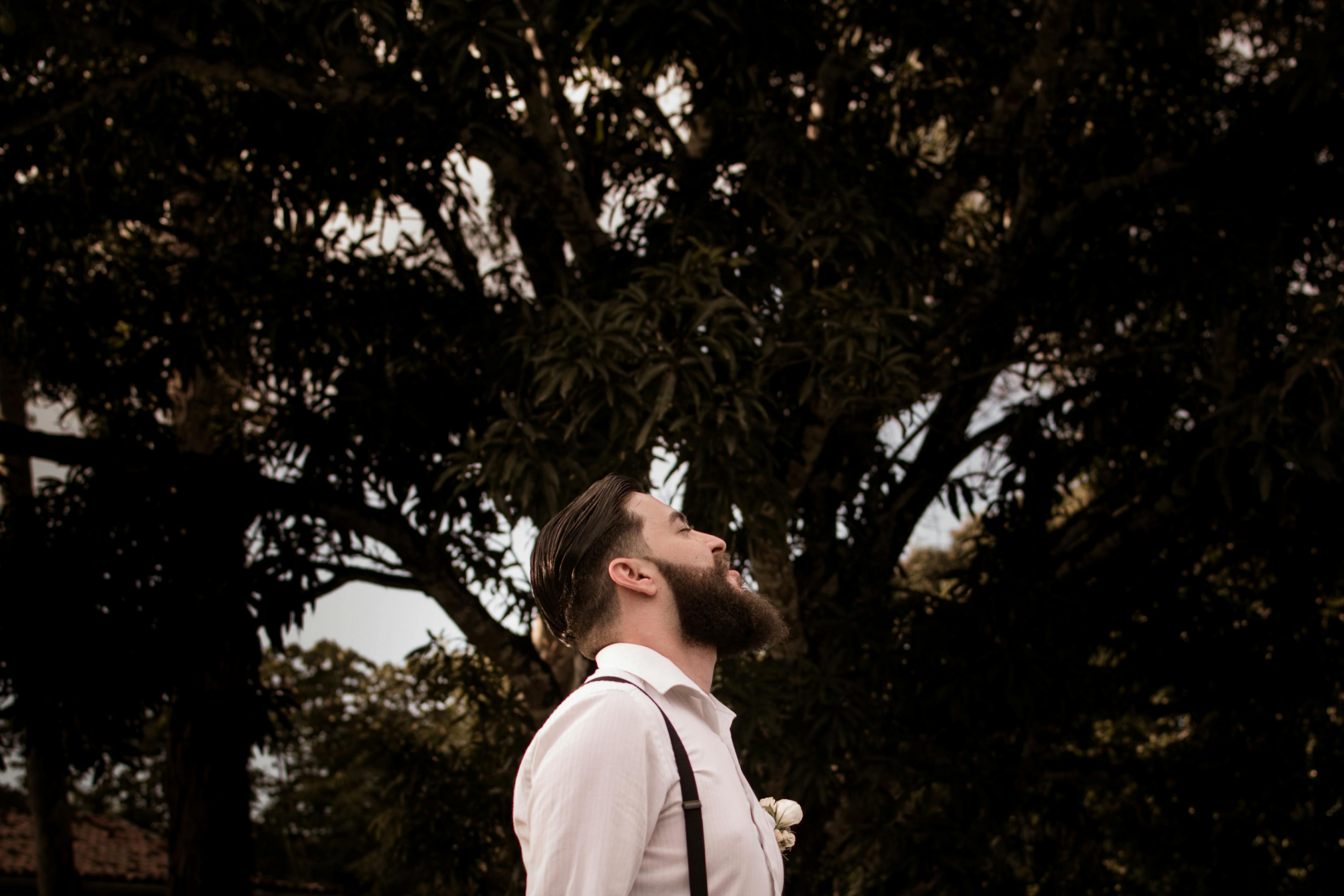 動(dòng)漫男側(cè)面的魅力探索與創(chuàng)作之旅