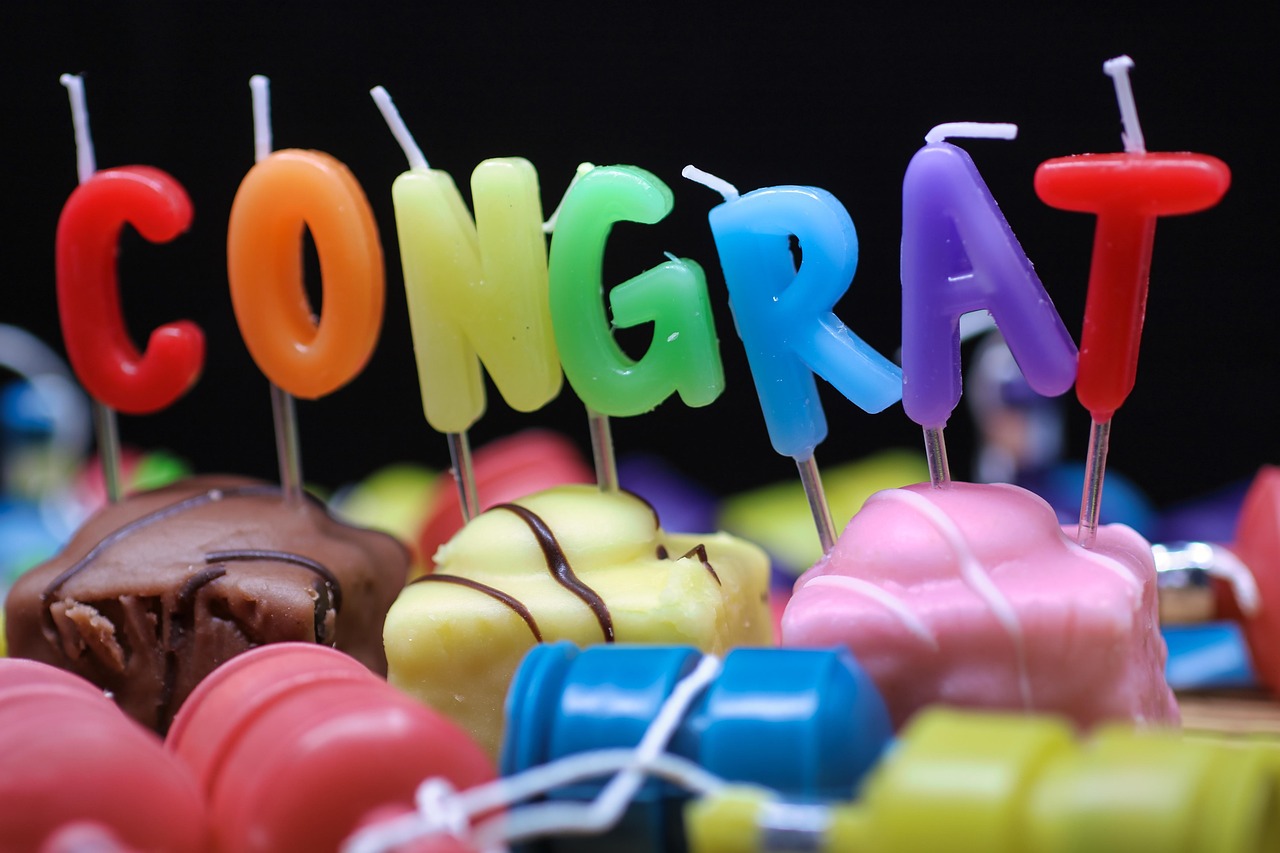 動漫元素與生日蛋糕的夢幻融合,創(chuàng)意蛋糕帶你穿越二次元世界!