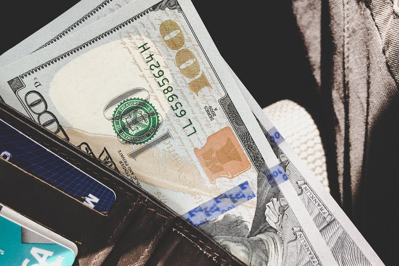 硬中華價(jià)格解析與探討，多少錢一條？