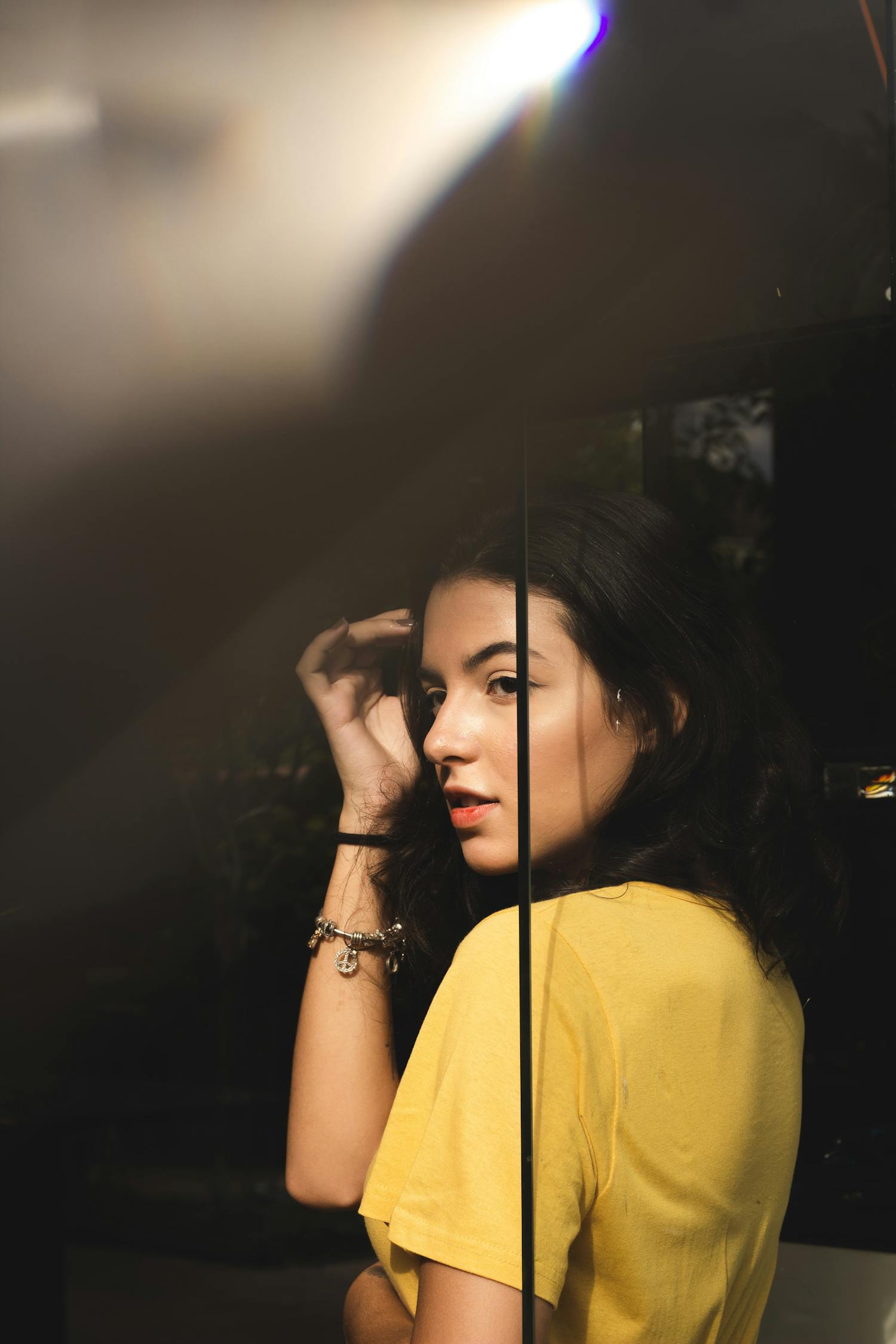 鄭衛(wèi)莉照片，展現(xiàn)演員的魅力與風(fēng)采