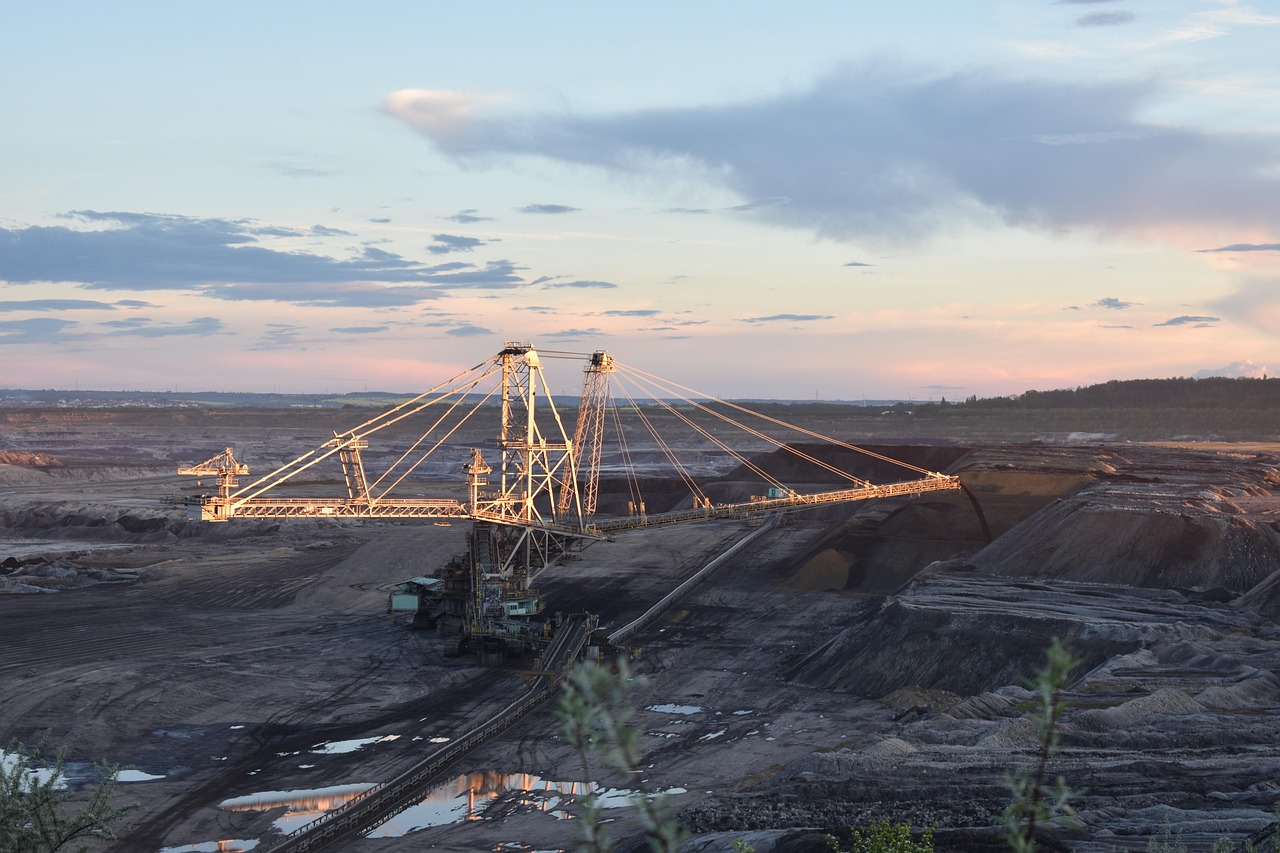 煤碳價(jià)格,影響因素、市場(chǎng)動(dòng)態(tài)及未來(lái)前景展望