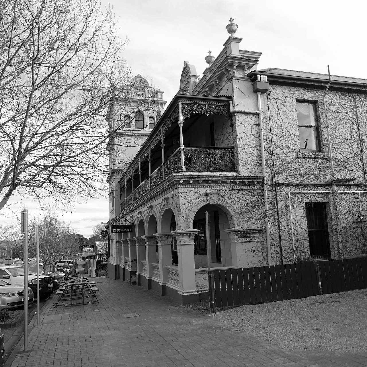 廣州酒家上市之路,歷史沿革、市場展望與上市時間揭秘