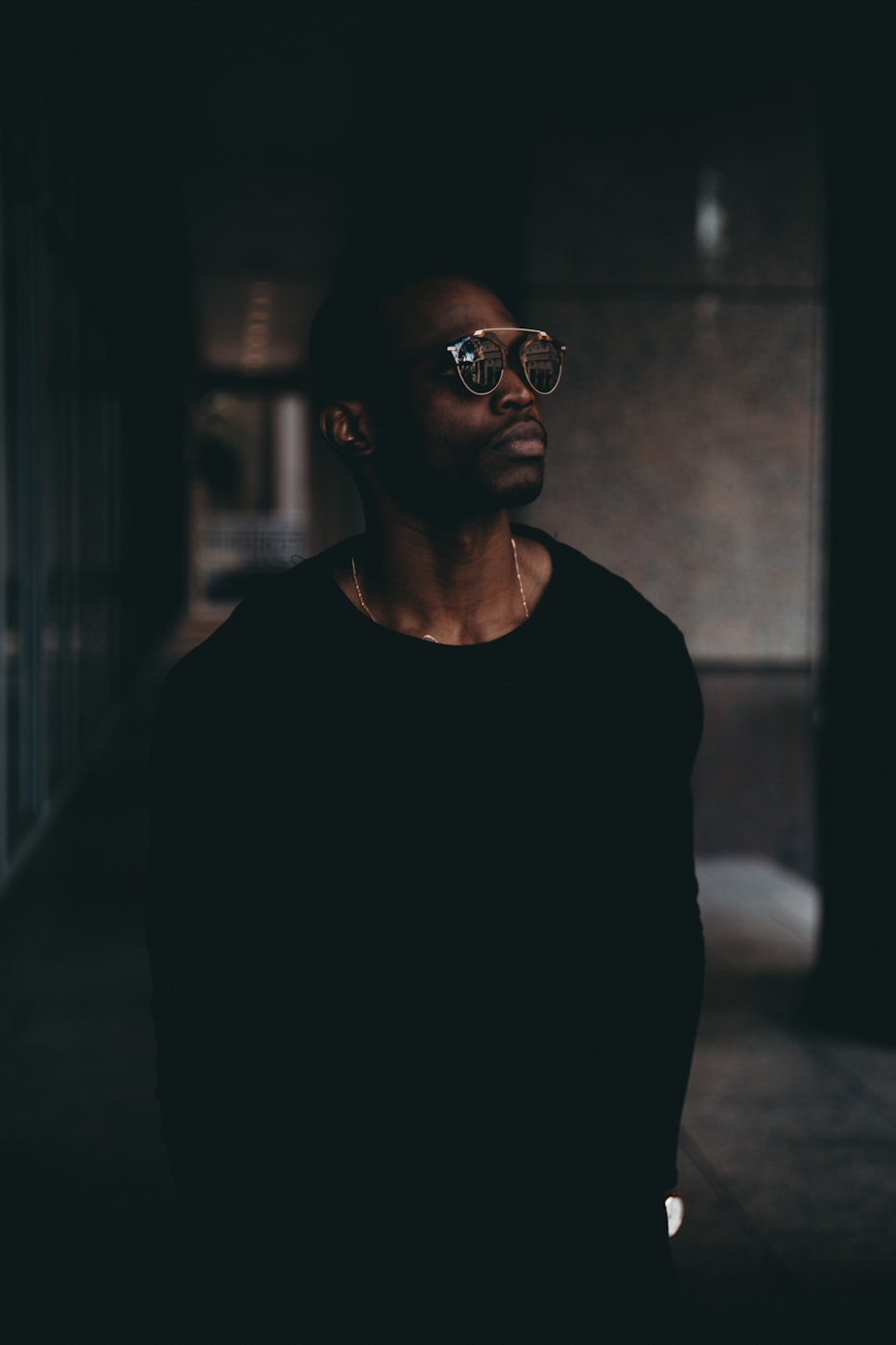 身高1米75的男明星，星光下的崛起之路