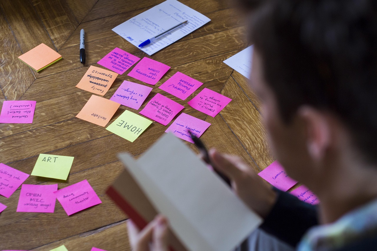 公眾人物道德考驗(yàn)，演員打人事件引發(fā)深思