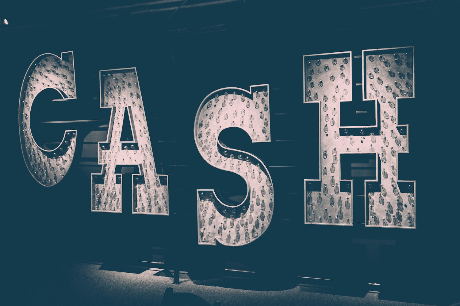 深度解析與策略探討，買股票能否賺到錢？