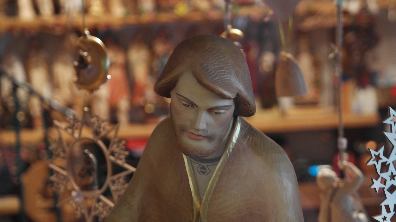 電影中的淫欲模特，藝術(shù)表達的探討