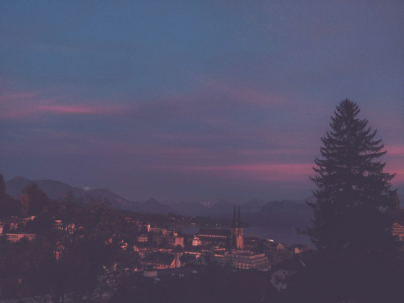 動漫夜景圖片，魅力展現(xiàn)與創(chuàng)作藝術(shù)探索